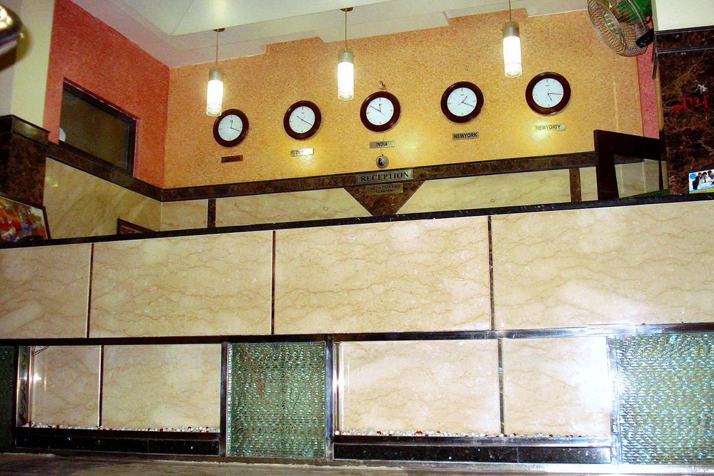 Hotel Wall City Nuova Delhi Esterno foto