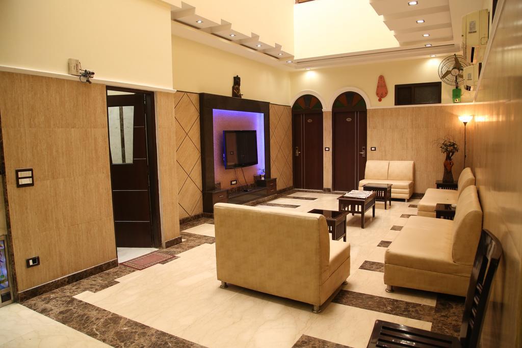Hotel Wall City Nuova Delhi Esterno foto